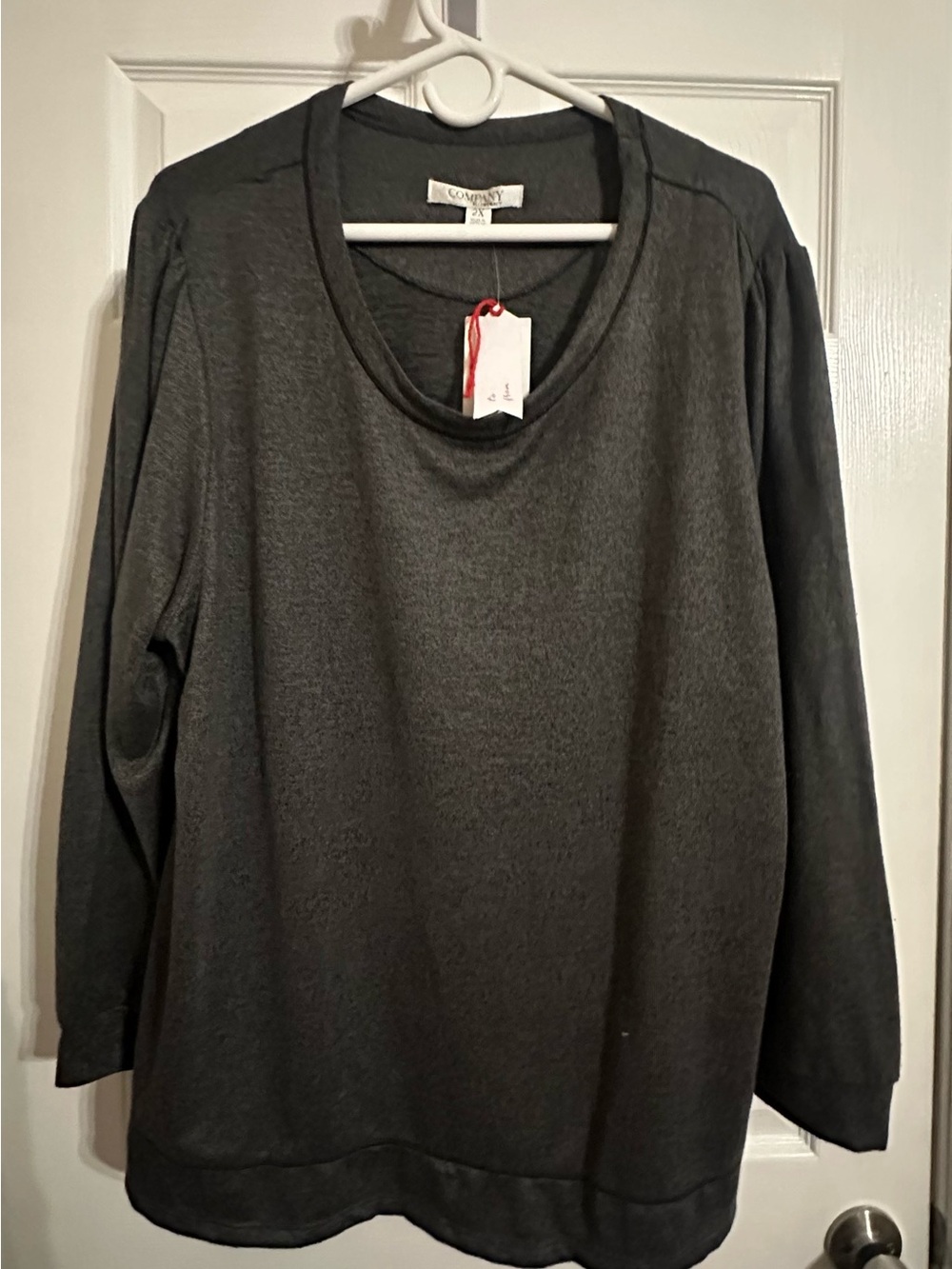 Ellen Tracy Gray Knit Long Sleeve Top